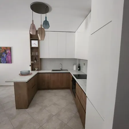 Sky Dwelling Apartment *